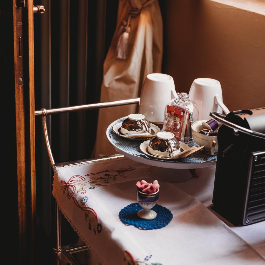 Salotto Delle Arti Hotel Modena Buitenkant foto