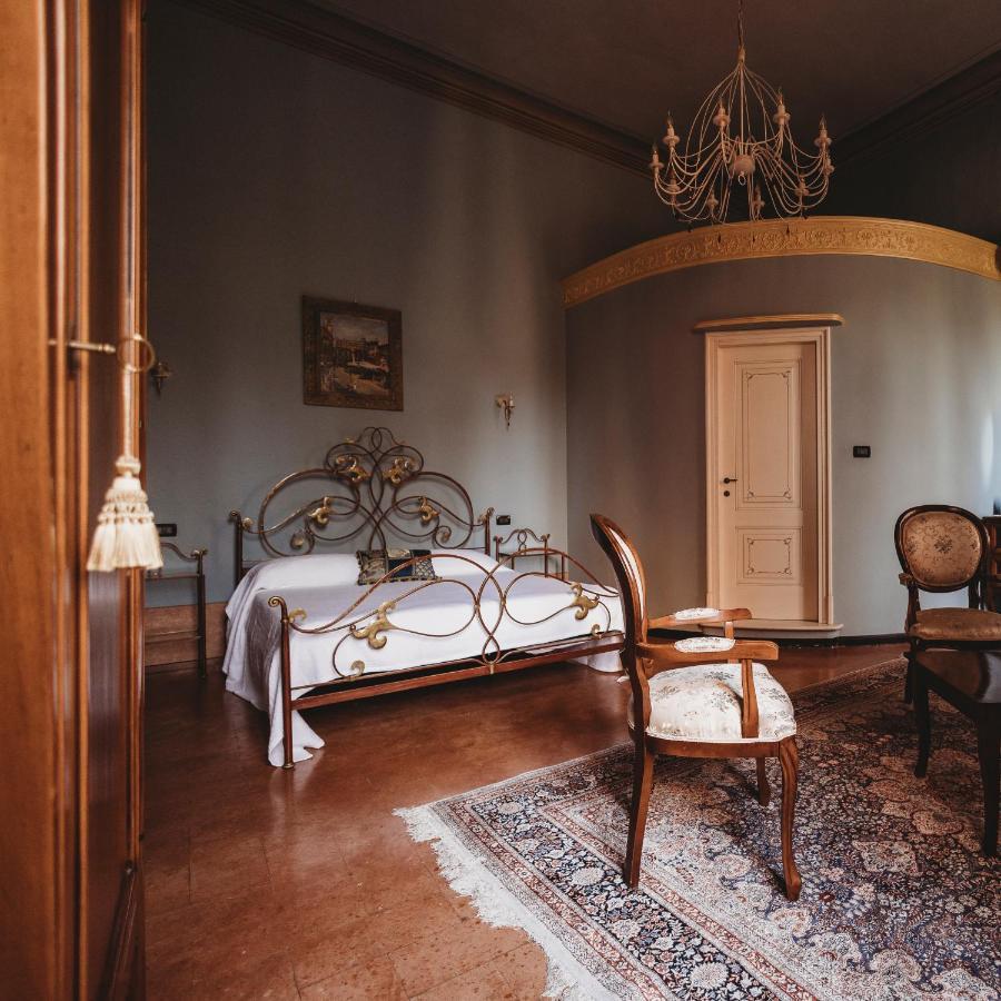 Salotto Delle Arti Hotel Modena Buitenkant foto
