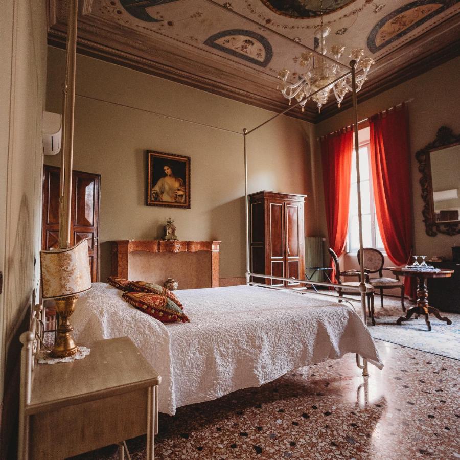 Salotto Delle Arti Hotel Modena Buitenkant foto