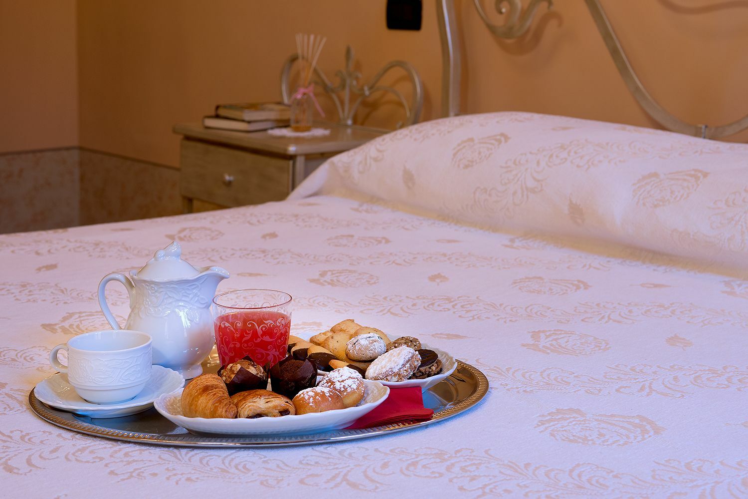 Salotto Delle Arti Hotel Modena Buitenkant foto